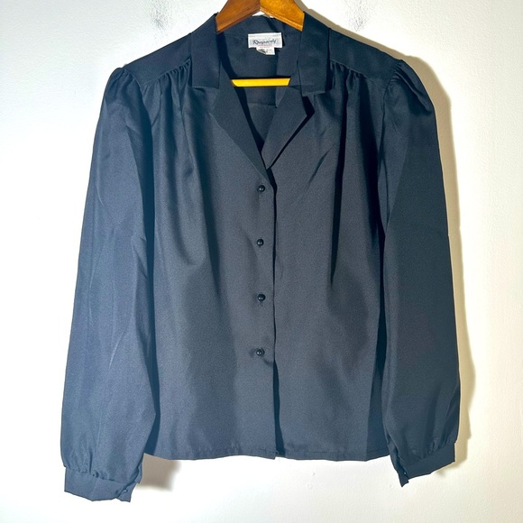 Vintage Women's Black Button-Down Shirt - Picture 2 of 5